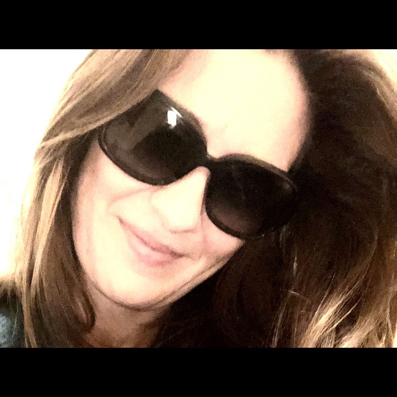 Meet your Posher, Catie - Picture 2 of 4